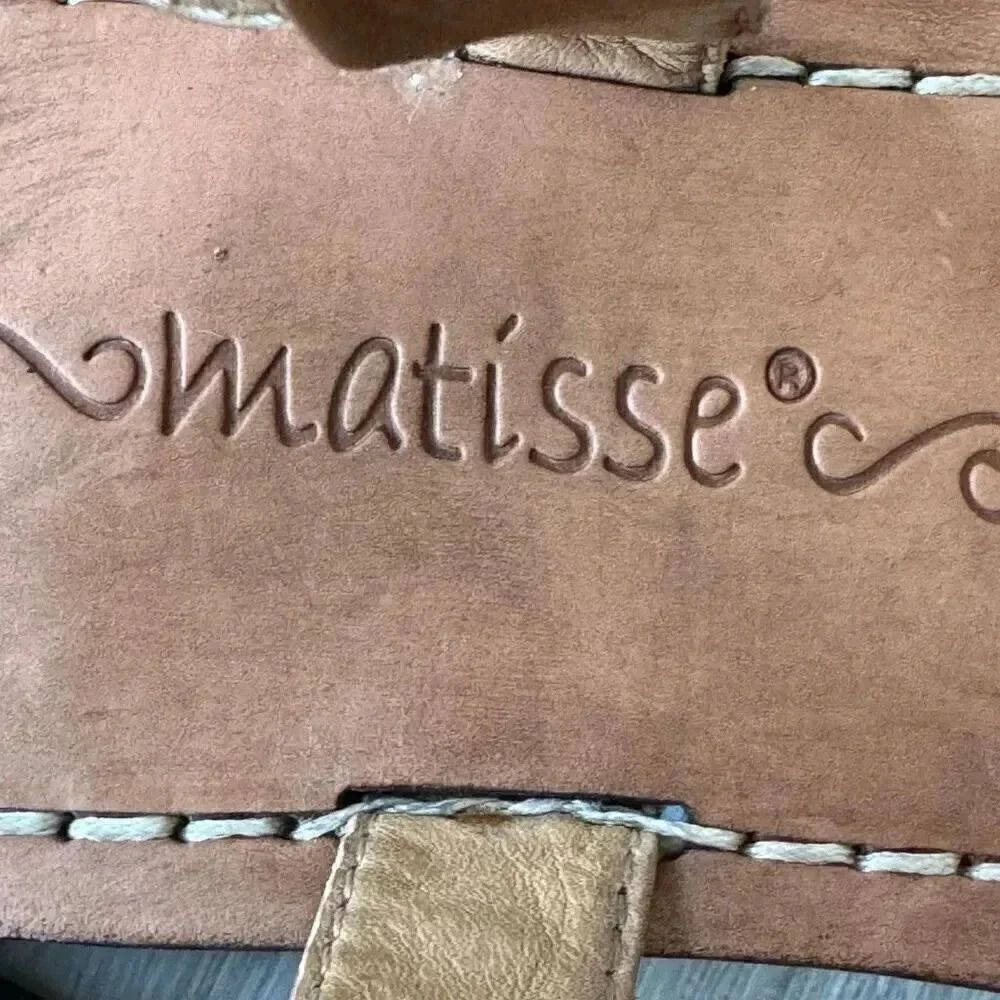 Matisse Brown Tan Thong Leather Flat Women’s  Sandals SZ 9 - Picture 11 of 13